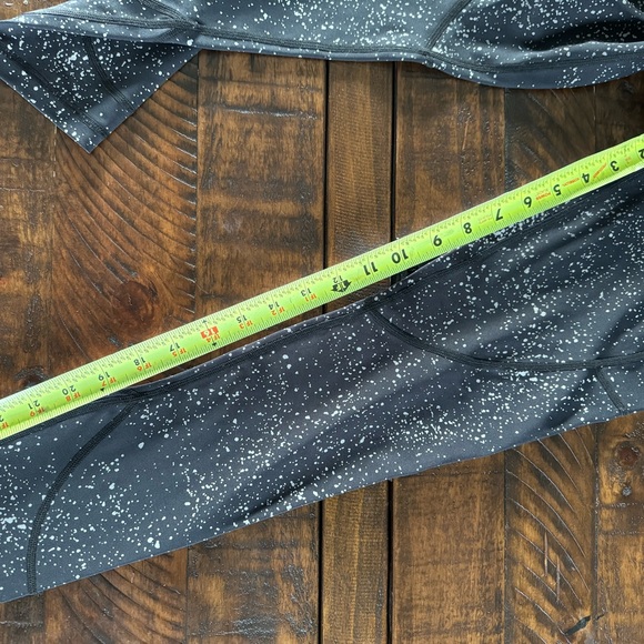 ZYIA Active Women's Black Reflective Pockets Tight Hi-Rise Leggings Size 4 - Picture 8 of 8